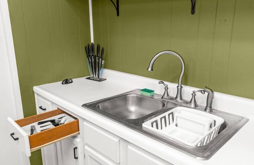 Peoria Casa | BLISSFULL BOHO COTTAGE - 2BD near the Heights
