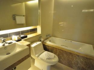 Chidlom Hotel | Bliston Suwan Park View