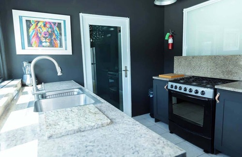 Cerro Gordo Apartamento | Blk Lion | Cozy Modern | Hot Tub | Generator