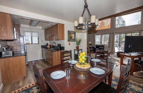 Tahoe Tyrol Casa | Blocks to Heavenly,- Sledding Access Behind the House, Seasonal Outdoor Pool...