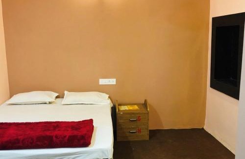 Jabalpur Casa | BLOOM GUEST HOUSE
