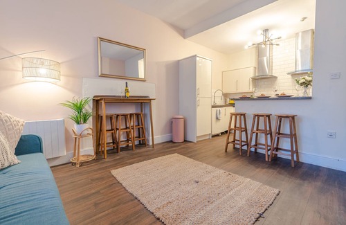 Lancaster Casa | Bloomfield 1