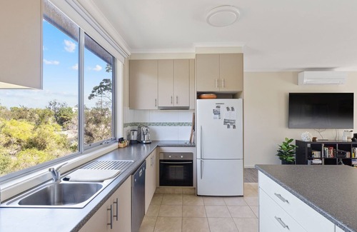Ventnor Casa | Bloomfield Vistas - 1 minute walk to the beach