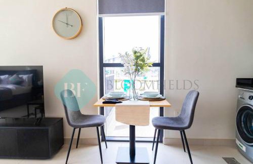 Al Raha Beach Apartamento | Bloomfields Magnificent Stu In View Raha Beach