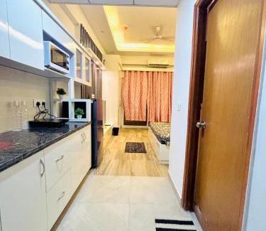 Greater Noida Cama Y Desayuno | Blooming BNB