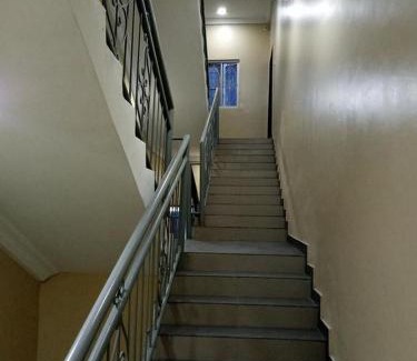 Port Harcourt Cabina | Blooms Spot Hotel - Super Deluxe