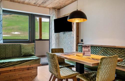 Racines Apartamento | Blosegghof Bergchalets Waldblick