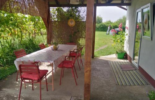 Laktasi Casa | Blossom Cottage - Sustainable Tourism Retreat