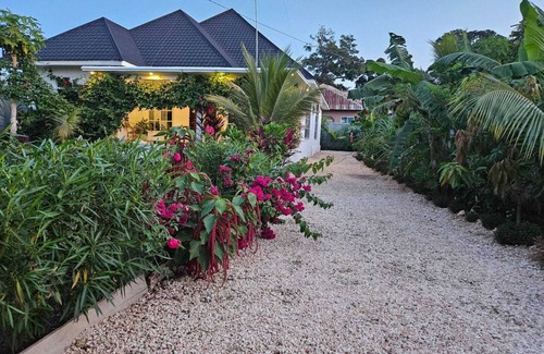 Tunguu Casa | Blossom House Zanzibar