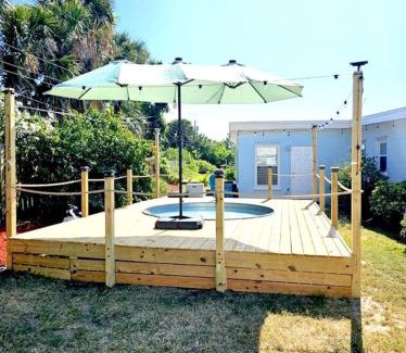 Winthrop Holding Casa | Blowfish Bungalow-Cowboy Pool FirePit Ping Pong