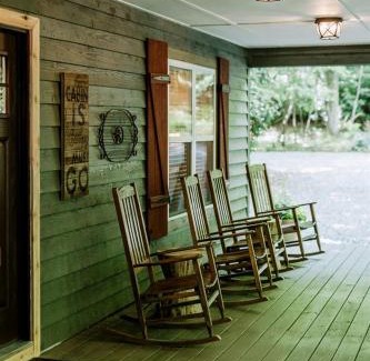 Blowing Rock Casa | Blowing Rock Getaway: Pet-Friendly Cabin for a Peaceful Mountain Retreat