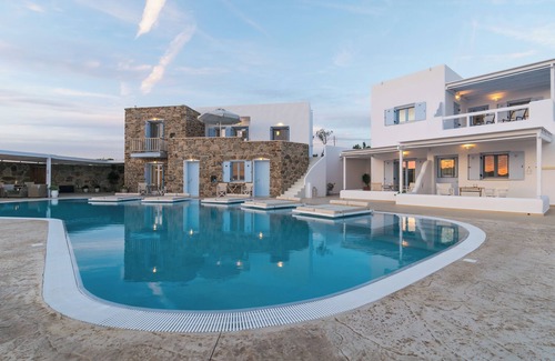 Adamas Apartamento | BLU 2 Pool front traditional studio with excellent sea view ΜΑΓ 1304295