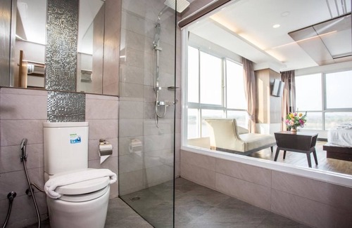 Nakhon Phanom Hotel | Blu Hotel Nakhon Phanom