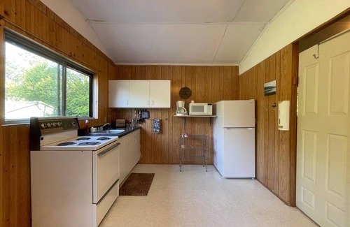 Hope Bay Cabaña | Blu Jay-Cedar Garden Cozy Cottage #6 for a relaxing getaway