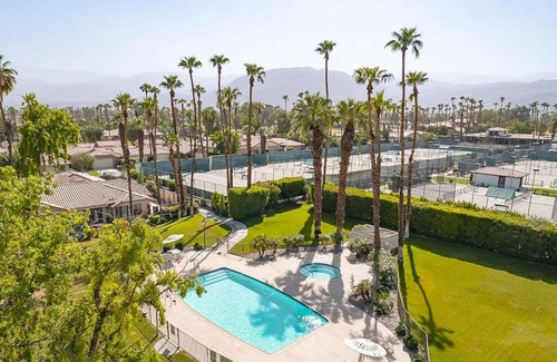 Palm Desert Casa | Blu Monterey - Pickleball, Golf Cart, Pools, Bikes