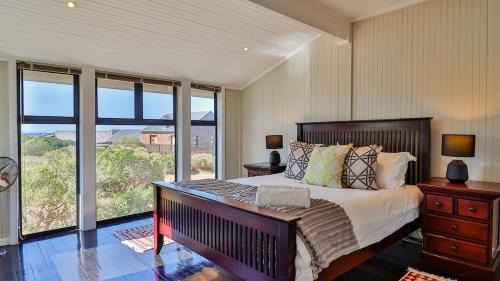 Betty's Bay Casa | BluCabana 500m from Main Beach