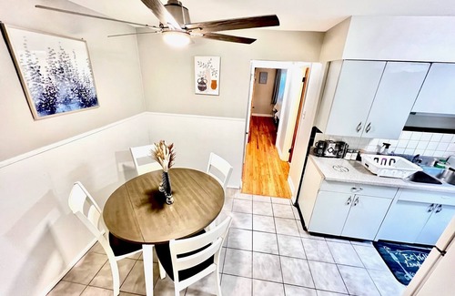 Westwood Apartamento | Blue 1 Bdrm 2 Qn Bds Garage Prkng 13 Min to Dwntw