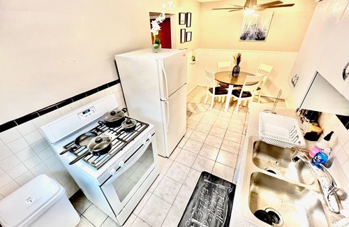 Westwood Apartamento | Blue 1 Bdrm 2 Qn Bds Garage Prkng 13 Min to Dwntw