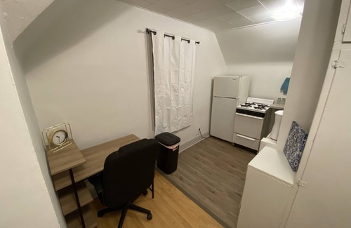 Downtown Omaha Apartamento | Blue#2: Cozy, private Midtown studio