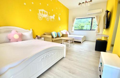 Guanshan Casa | Blue and White Style Holiday B&B