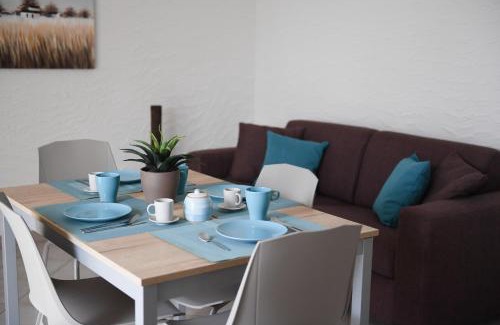 Montioni Apartamento | BLUE APARTMENT - a due passi dal lago, parcheggio privato