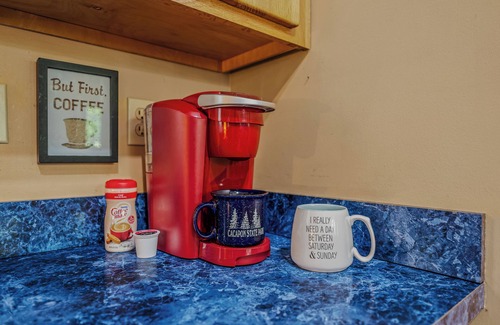 Berkeley Springs Casa | Blue Badger Cottage