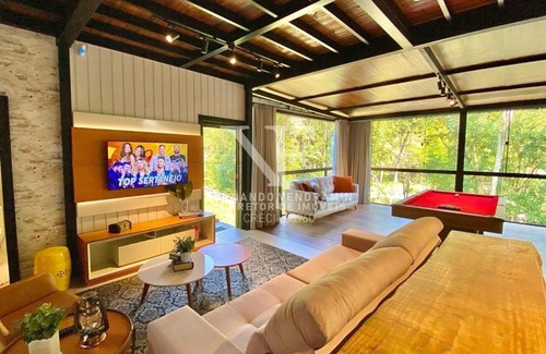 Apiuna Casa | Blue Barn Carvalho