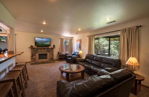 Oakhurst Casa | Blue Bird Ranch