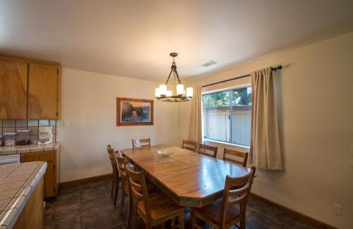 Oakhurst Casa | Blue Bird Ranch