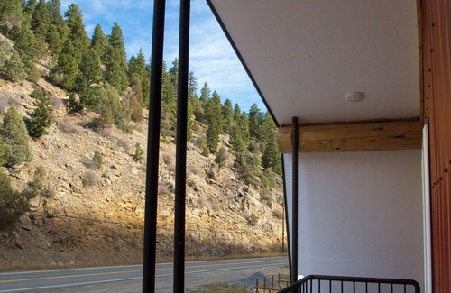 Idaho Springs Cabina | Blue Cabin in Idaho Springs