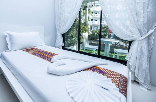 Phuket Hotel | Blue Carina Hotel