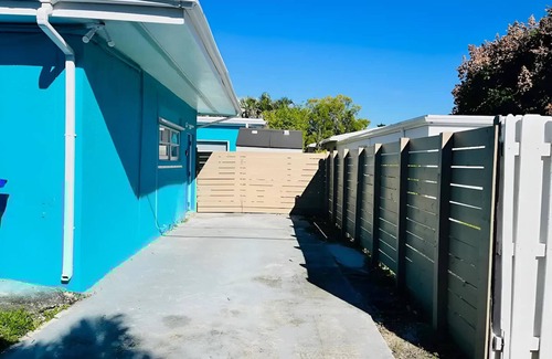 South Lake Casa | Blue Coral Studio in Hollywood