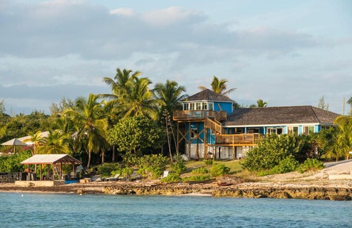 Governor's Harbour Casa | Blue Dream by Eleuthera Vacation Rentals