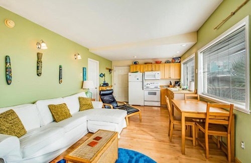Pacific Beach Casa | Blue Fish
