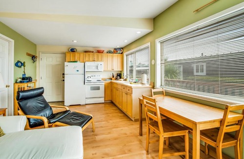 Pacific Beach Casa | Blue Fish