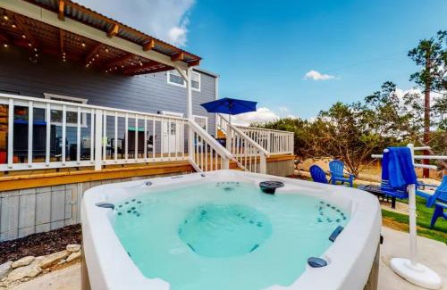 Kerrville Casa | Blue Getaway