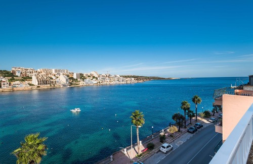 St. Paul's Bay Apartamento | Blue Harbour 2 by Getaways Malta