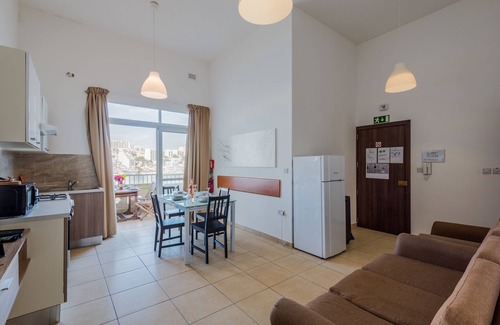 St. Paul's Bay Apartamento | Blue Harbour 3 by Getaways Malta