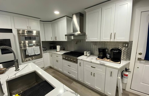 Somers Point Casa | Blue Haven: Luxury at the Shore! Somers Point, NJ minutes to Ocean City & more!