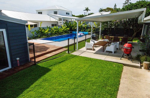 Golden Beach Casa | Blue Haven. Room for your boat, caravan and dog!