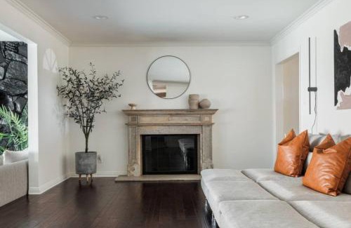 Los Altos Casa | Blue Haven Solar Pool Heat Parking Billiards