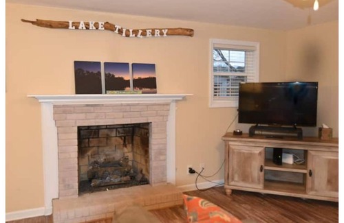 Albemarle Casa | Blue Heron Bungalow with DEEP WATER and all the fun LKT has to offer!!
