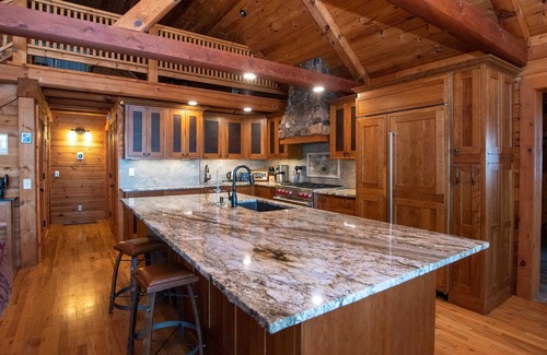 Ovid Casa | Blue Heron Lodge - Adirondack Luxury on Cayuga Lake