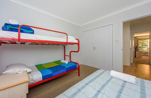Broadwater Casa | Blue Horizon 3BR Beach Retreat