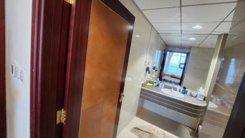 Rumailah Apartamento | Blue Horizon Stays at Ajman Corniche
