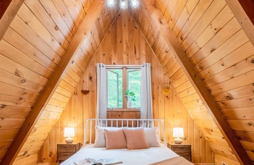 Jay Chalet De Esquí | Blue Hour A-Frame: Modern Boho Escape w/ Hot Tub