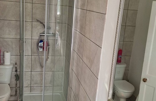 Tilehurst Casa | Blue House with character and charm