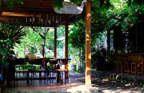 Cat Hai Hotel | Blue Lagoon Cat Ba