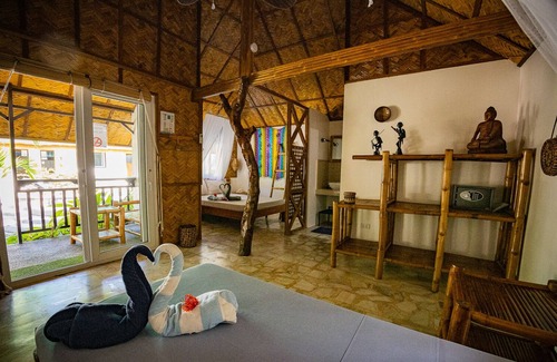 Puerto Galera Hotel | Blue Lagoon Dive Resort