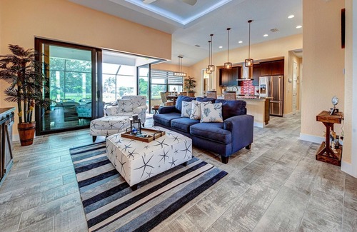 White Marsh Casa | Blue Lagoon | Pool | Spa | Lounge
